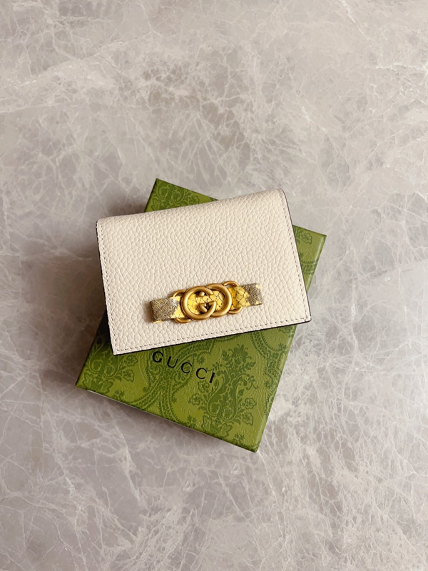 グッチ財布 レプリカ角部分ディテール